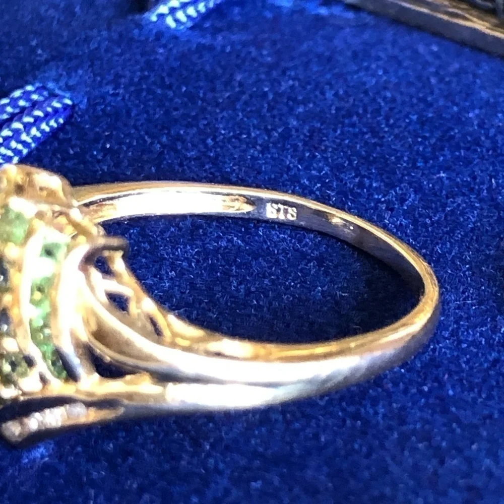 14 Karat yellow gold, green tourmaline and diamond ring signed STS size 9 - Picture 5 of 8